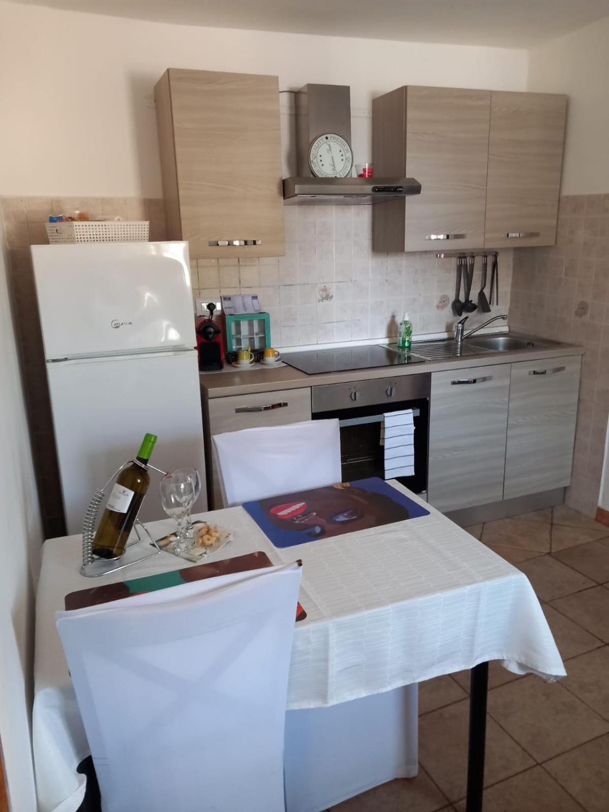 Il Brindisi Di C & C Castelli Romani Pomezia Extérieur photo